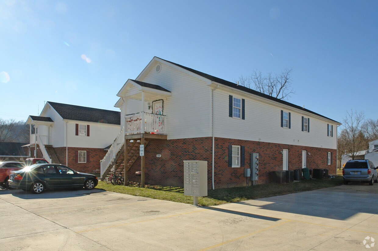 640642 Mcclung Ave, Barboursville, WV 25504 Apartments in