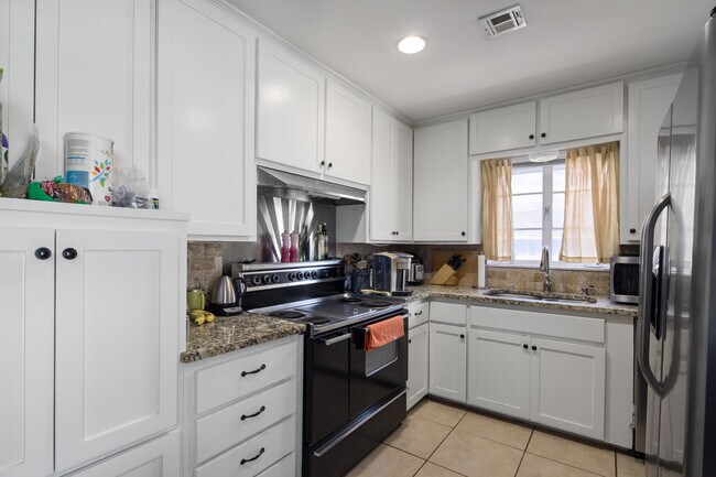 Foto del edificio - 1719 Westminster Pl