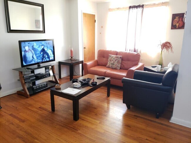 Foto del edificio - 2894 Harrison Ave