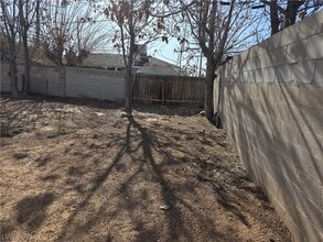 Building Photo - 301 Lance Ave