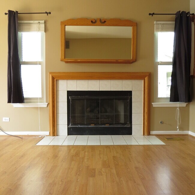 Foto del edificio - 2530 Warm Springs Ln