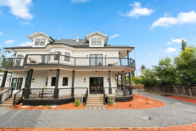 Building Photo - $15,995 - Stunning Executive Estate in Wil...