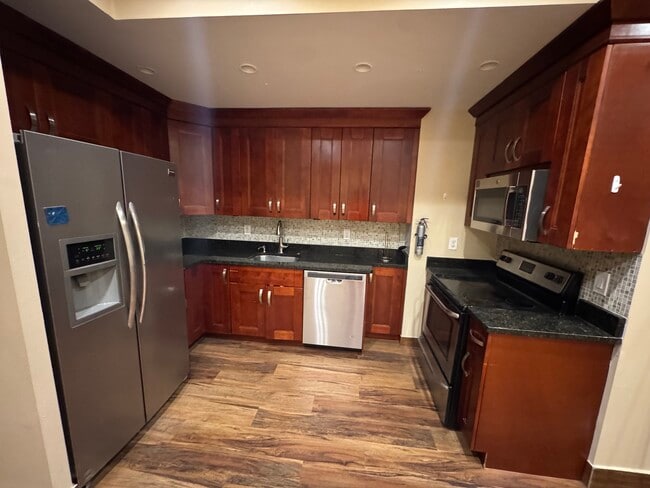 Photo - 817 6th St NW Apartments