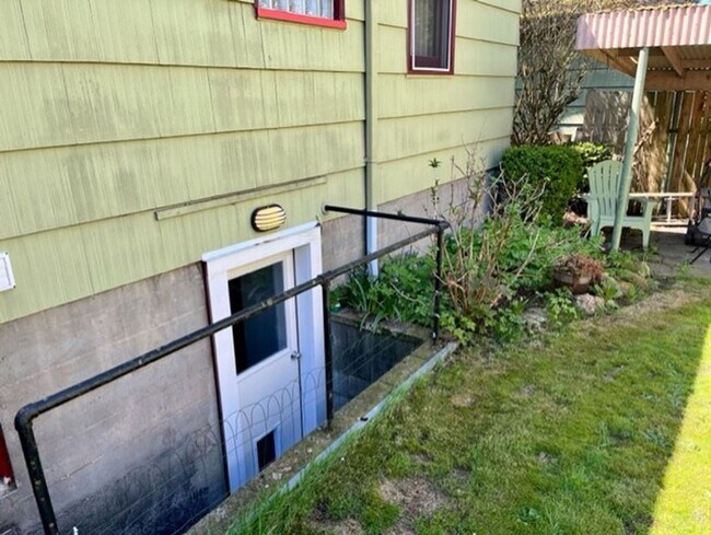 Foto del edificio - Ballard Duplex - Lower Unit