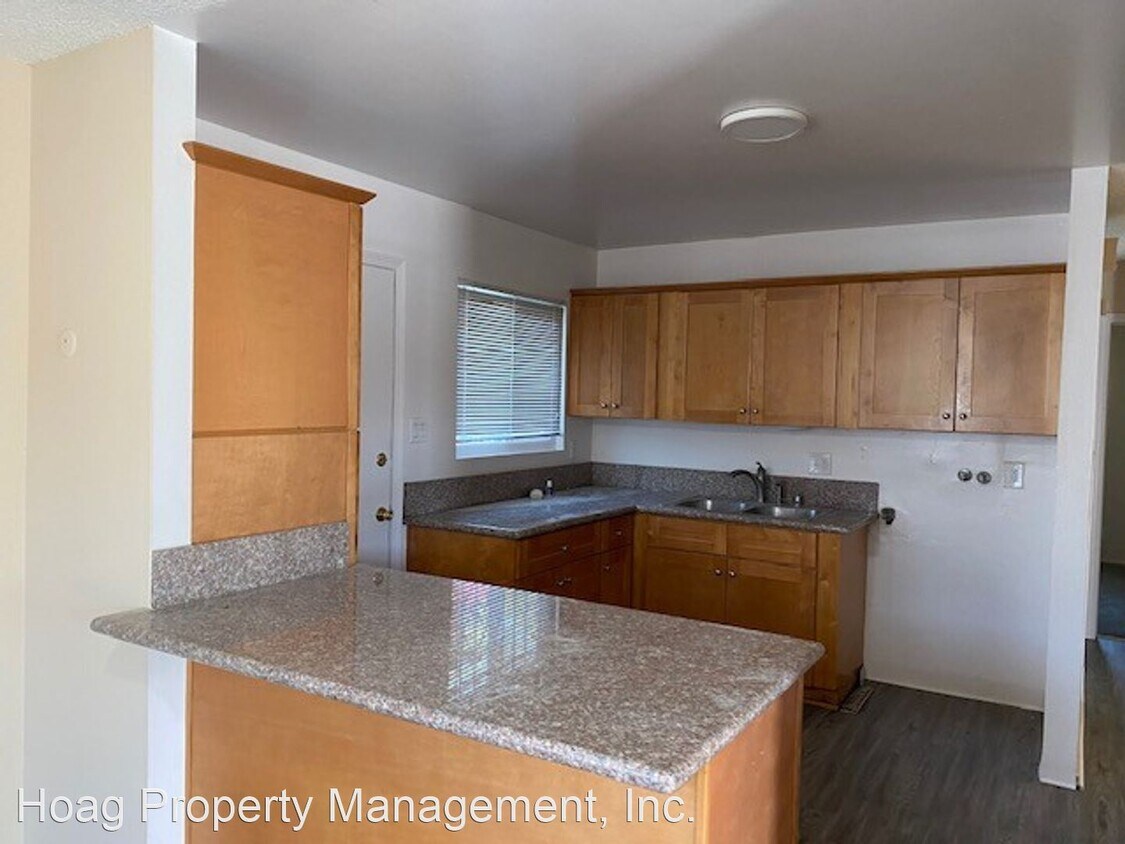 Primary Photo - 13841 Arthur Ave