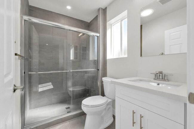 Building Photo - 1575 Manning Ave