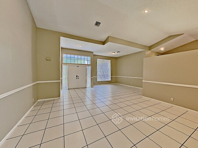 Building Photo - 8013 NW 83rd St