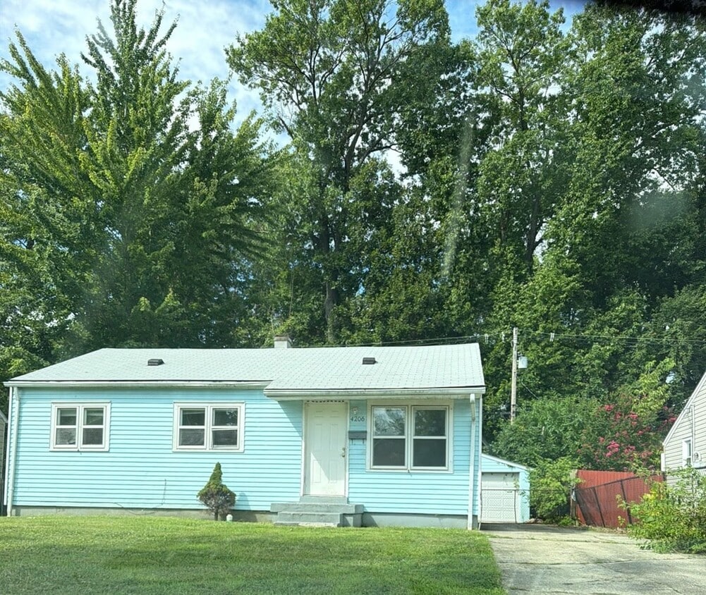 Photo - 4206 St Francis Ln (Louisville, KY)