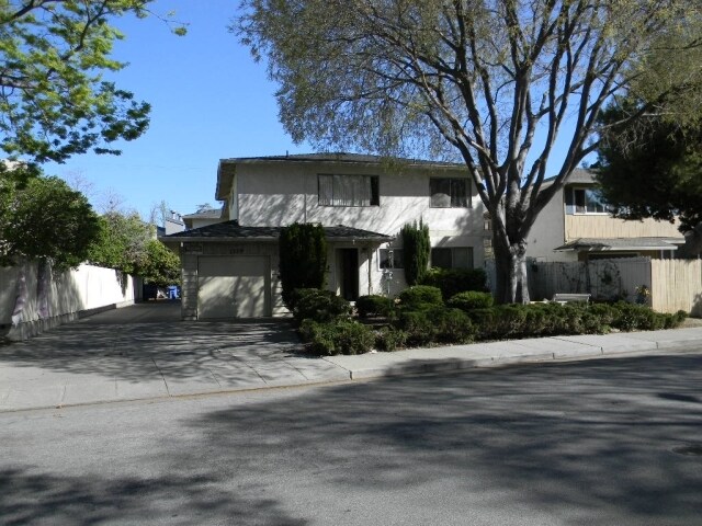 Building Photo - 1229 W Mc Kinley Ave