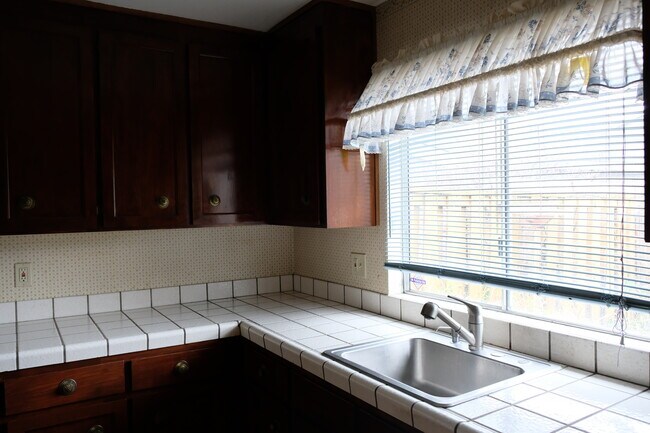 Building Photo - 13738 Schooner Rd