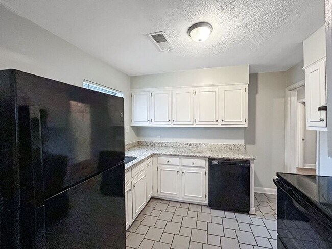 Foto del edificio - 4297 Leatherwood Ave