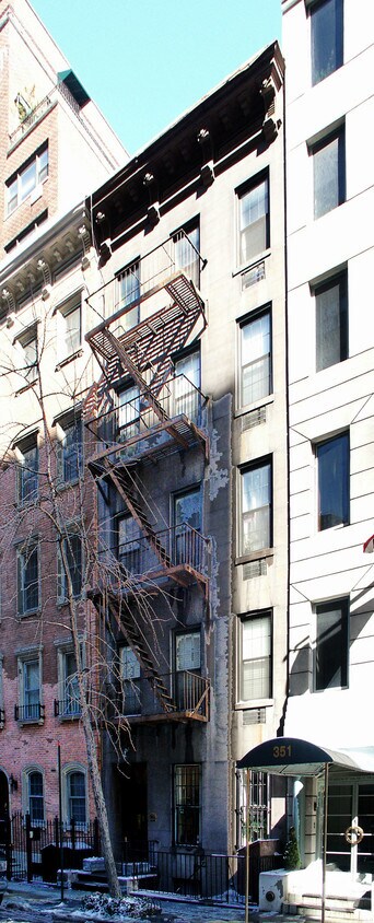 Building Photo - 351 E 52nd St