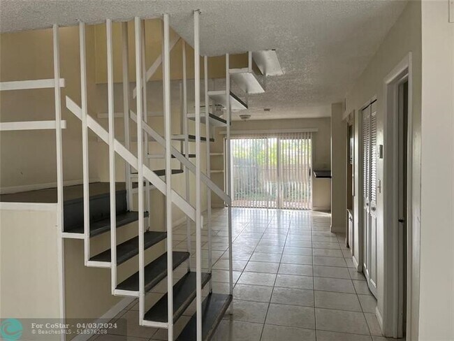 Building Photo - 6324 Boulevard of Champions