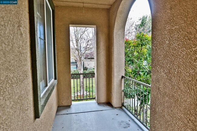 Foto del edificio - 2077 Watermill Rd