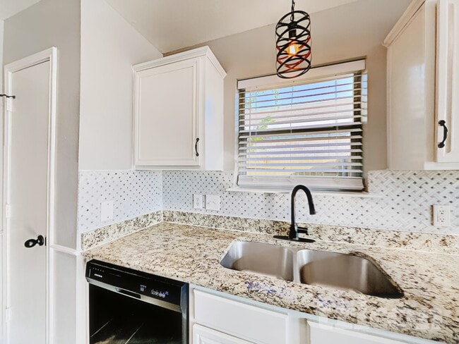 Foto del edificio - 1517 Audrey Dr