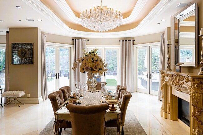 Photo - 1331 Roscomare Rd House