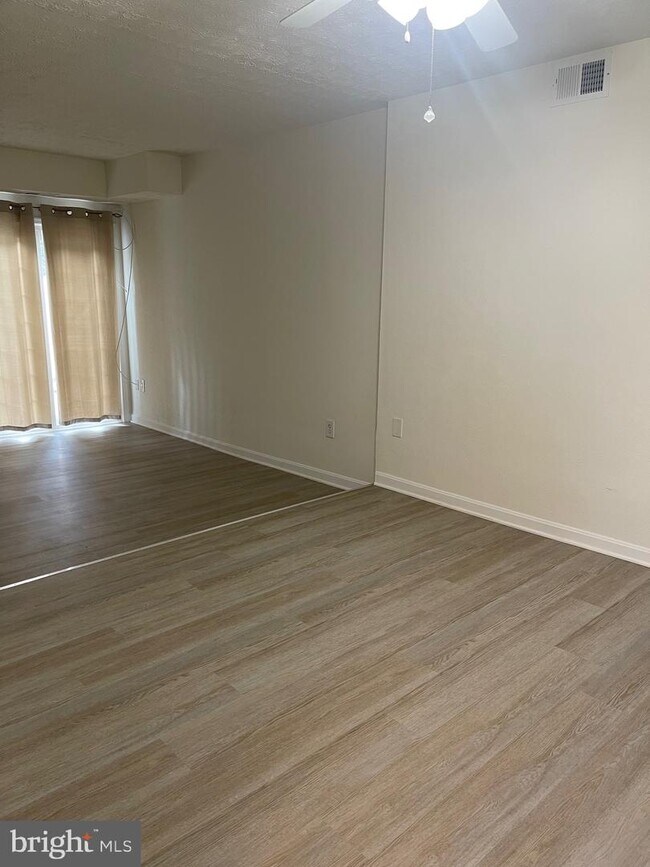 Building Photo - 13226 Bayberry Dr