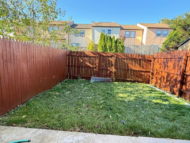 Foto del edificio - 1905 Walnut Ridge Dr