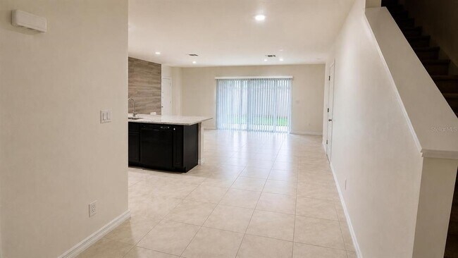 Foto del edificio - 9040 Pinales Wy