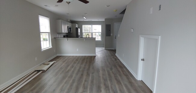 Building Photo - 306 Beachwalk Plz