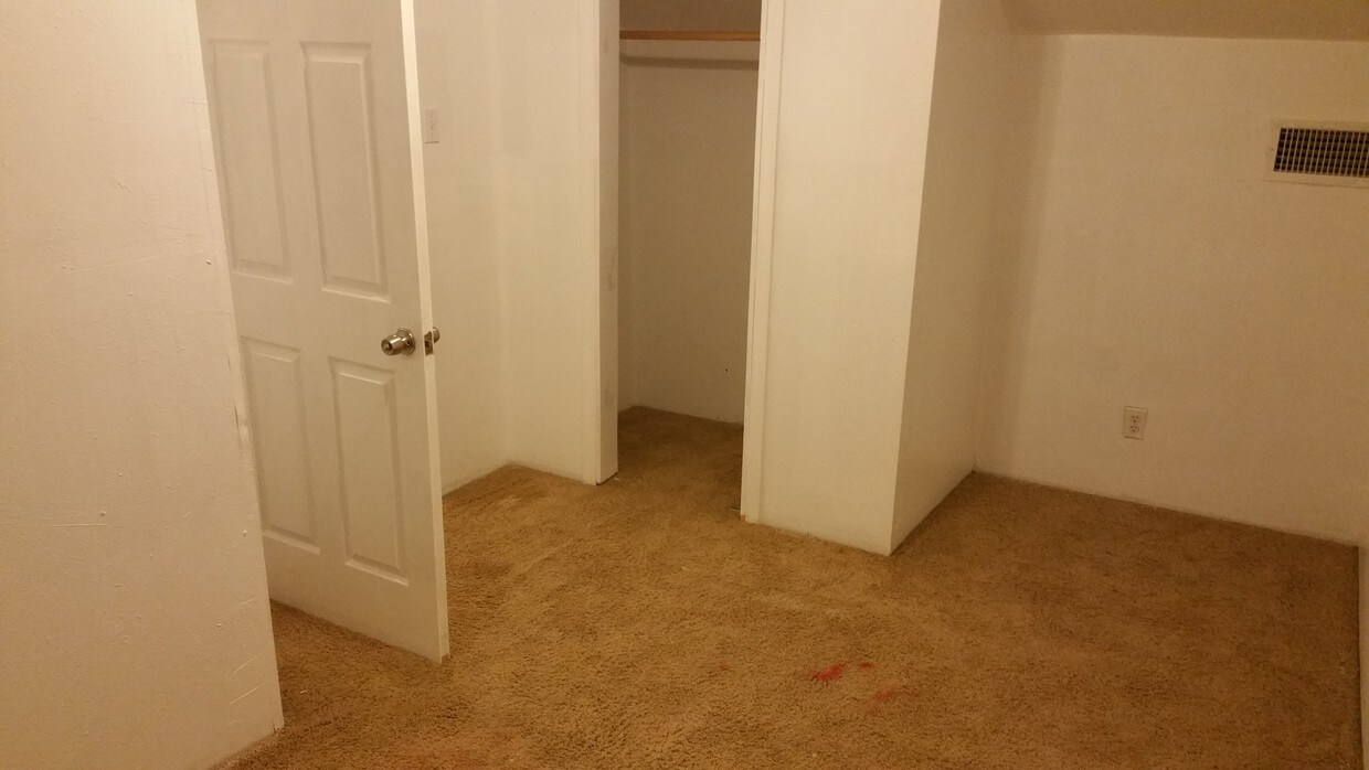 Foto principal - 805 C Ave