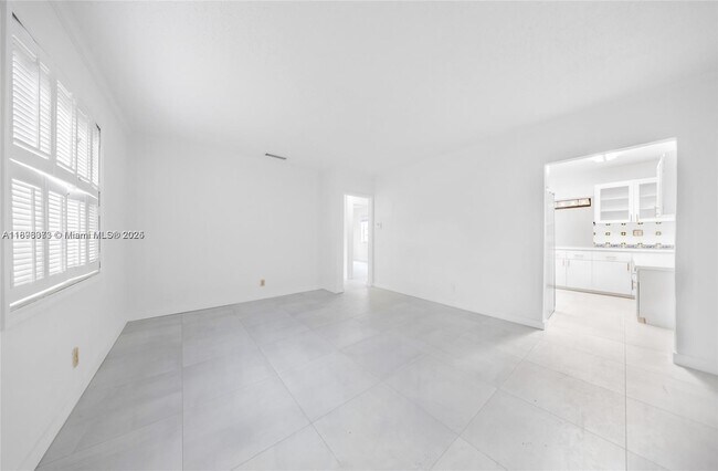 Foto del edificio - 3600 SW 26th St