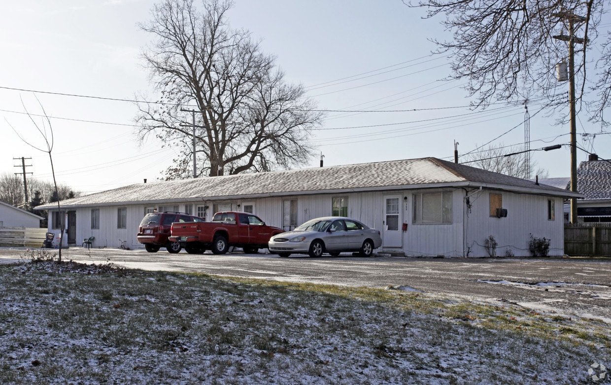 Building Photo - 708 E Front St