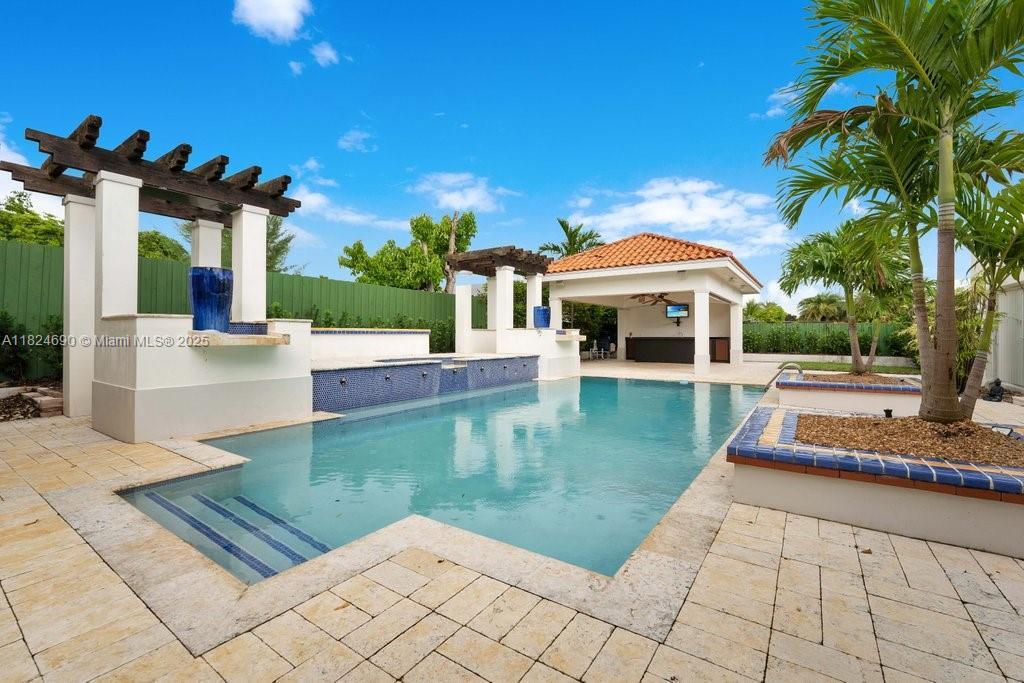 Foto principal - 4321 SW 95th Ct