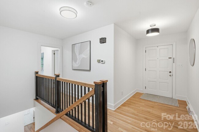 Foto del edificio - 926 Shady Bluff Dr