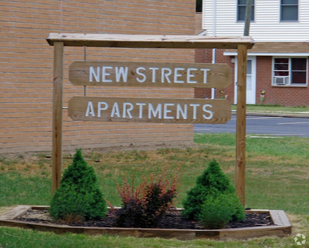 Building Photo - New Street Apartments