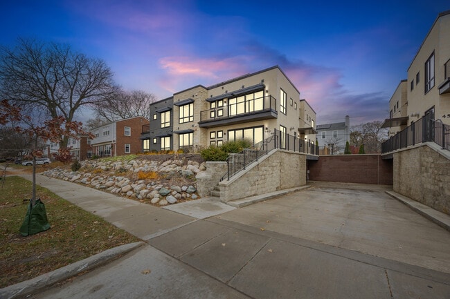 Photo - 462 W Stadium Blvd Townhome