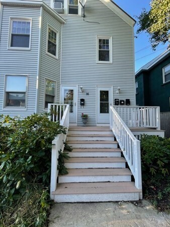 Primary Photo - 16 Gardner St