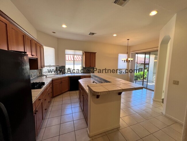 Foto del edificio - Beautiful Fairway Home on Arizona National