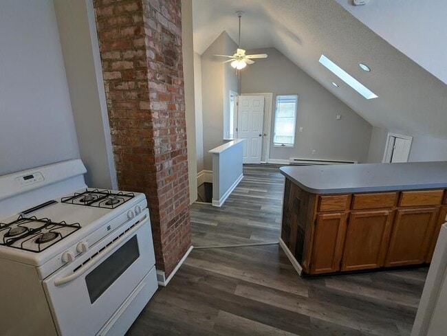 Foto del edificio - 359 Oak St