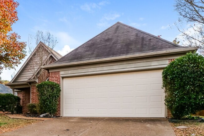 Foto del edificio - 10255 Green Moss Dr S