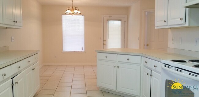 Foto del edificio - Great 3 Bedroom Home in Fort Walton Beach