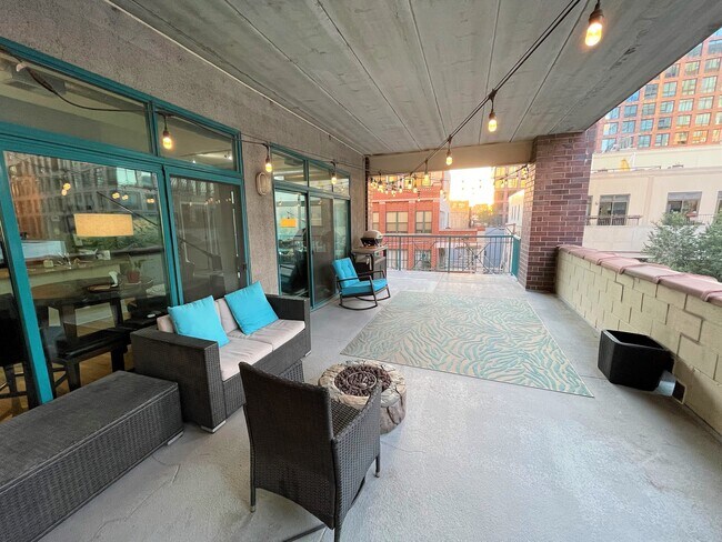 Foto del edificio - 920 W Madison St
