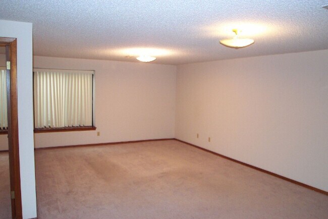 Building Photo - 7011-13 W. Oneil