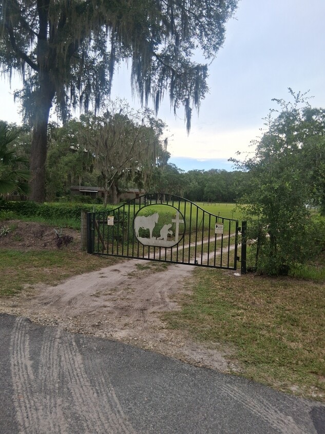 Driveway entrance - 11900 SW 121st Ave