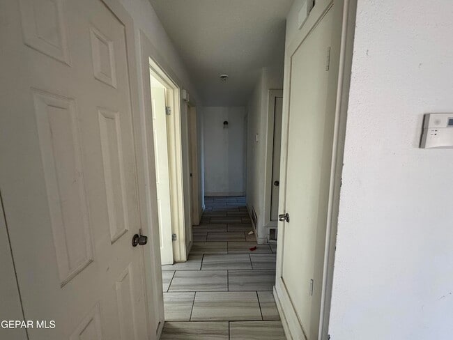 Foto del edificio - 1795 Victor Lopez Dr