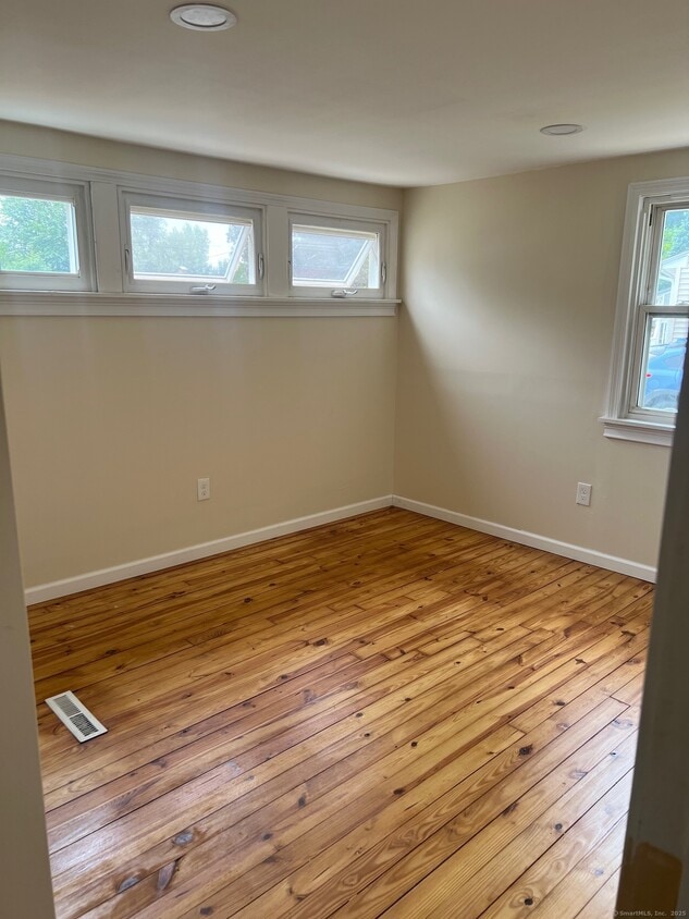 Building Photo - 31 Whippoorwill Rd