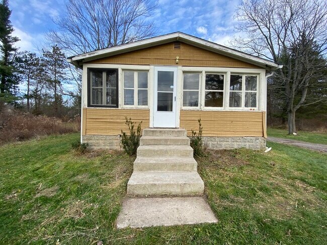 Building Photo - 3 Bed 1 Bath Single Family Home for Rent