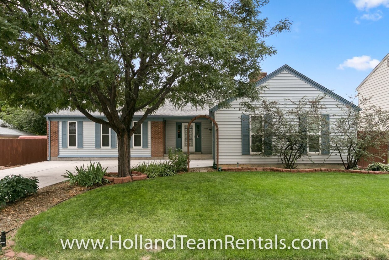 11786 W Radcliff Ave, Morrison, CO 80465 House Rental in Morrison, CO