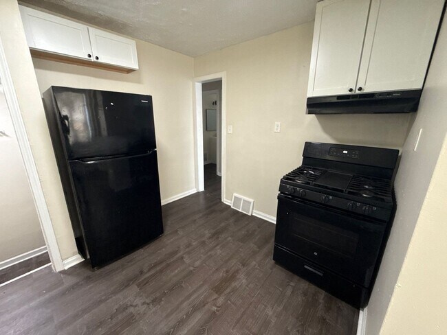 Foto del edificio - Fully Renovated 3-Bedroom Home – Move-In R...