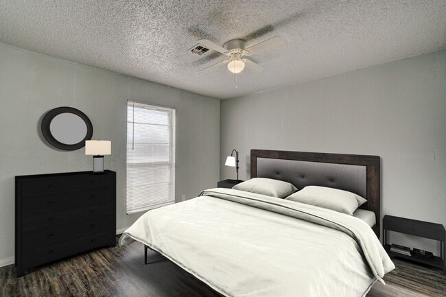 Building Photo - 3 bed 1 bath in Moore!