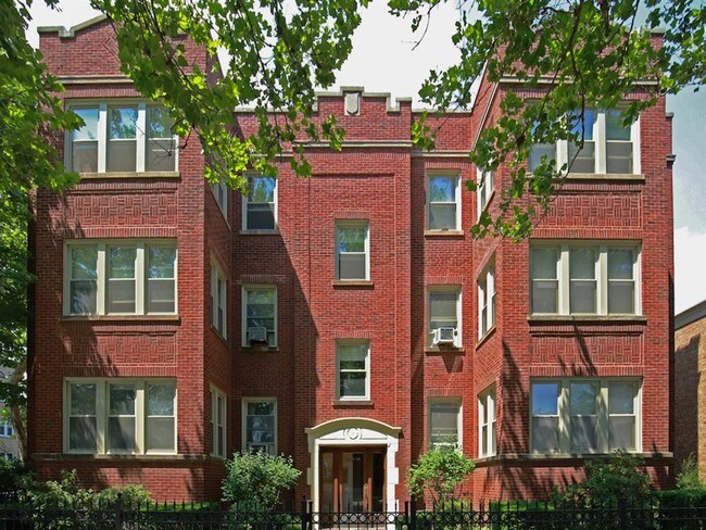 Building Photo - 7434 N. Artesian Ave.
