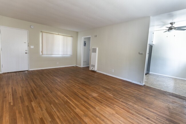 Interior Photo - 652 Veteran Ave