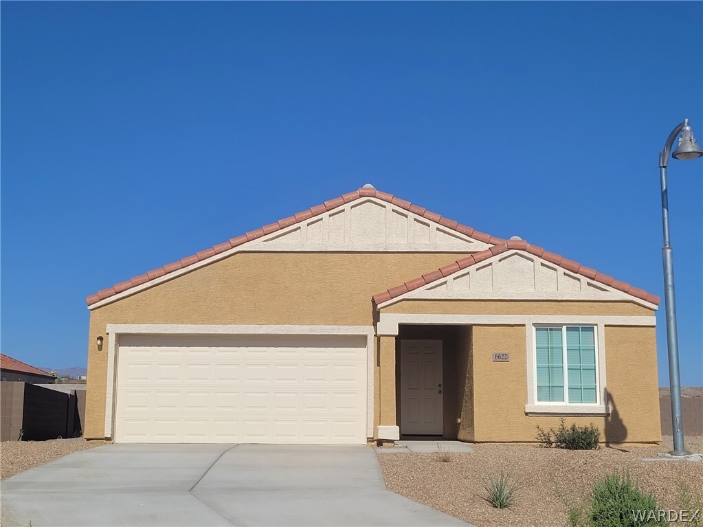 Foto principal - 6622 S Mystic Ave