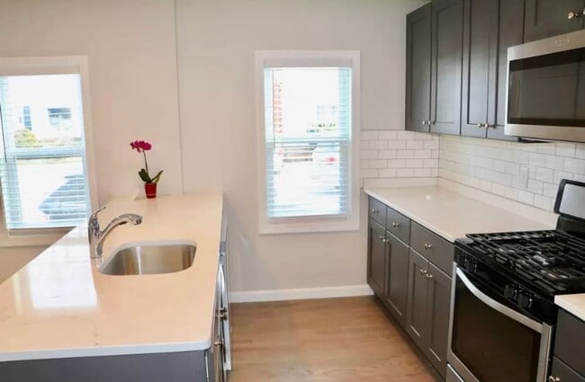 Photo - 28 Morgan Ave Apartment