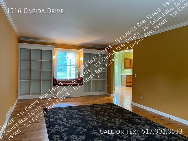 Building Photo - Traditional 2-Story House w/ 4-BDR 2.5-BTH...